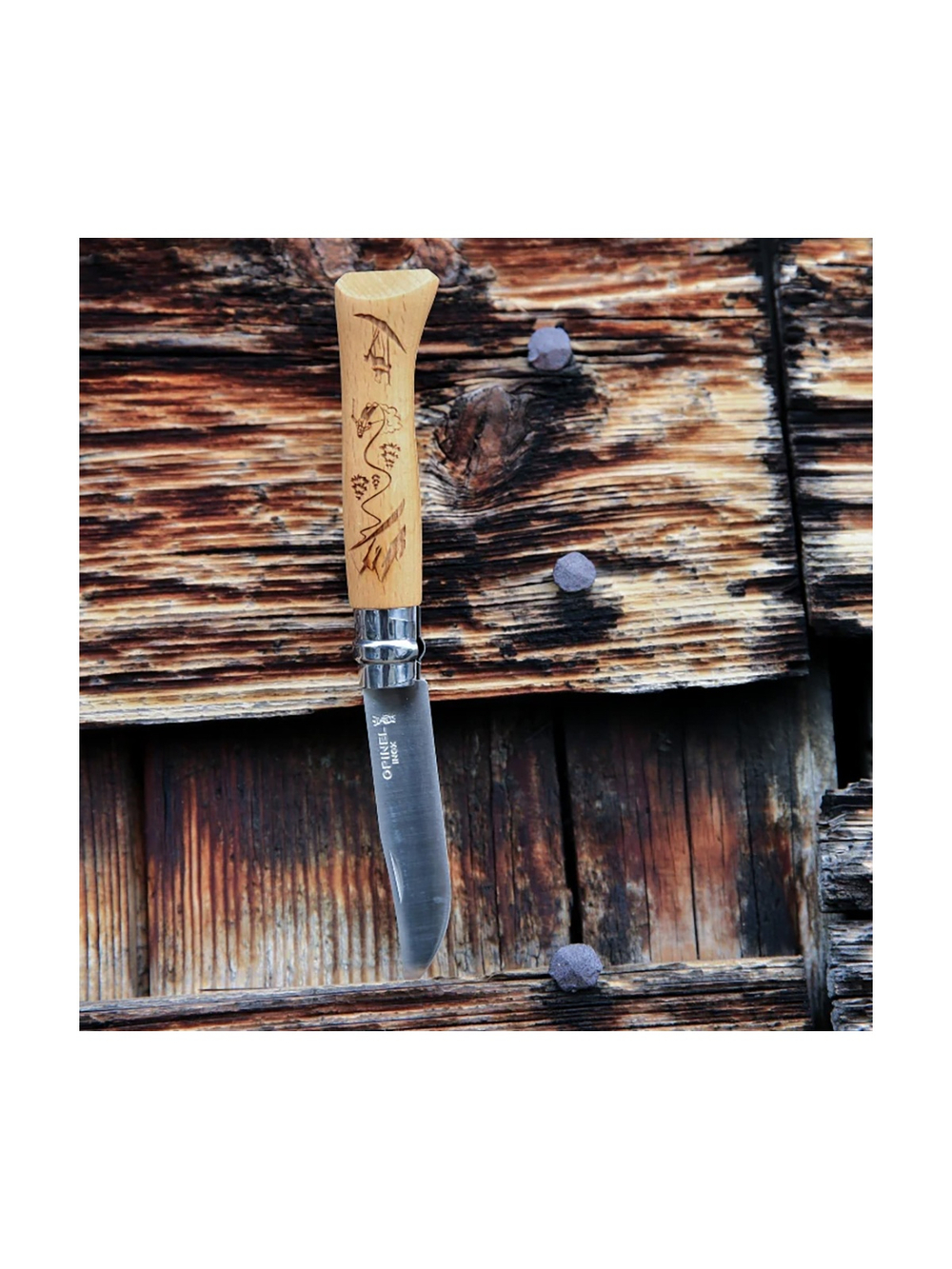 Нож Opinel №8 Alpine adventures, нержавеющая сталь, рукоять дуб, гравировка лыжи, 002188