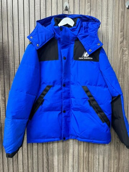 Пуховик New Balance