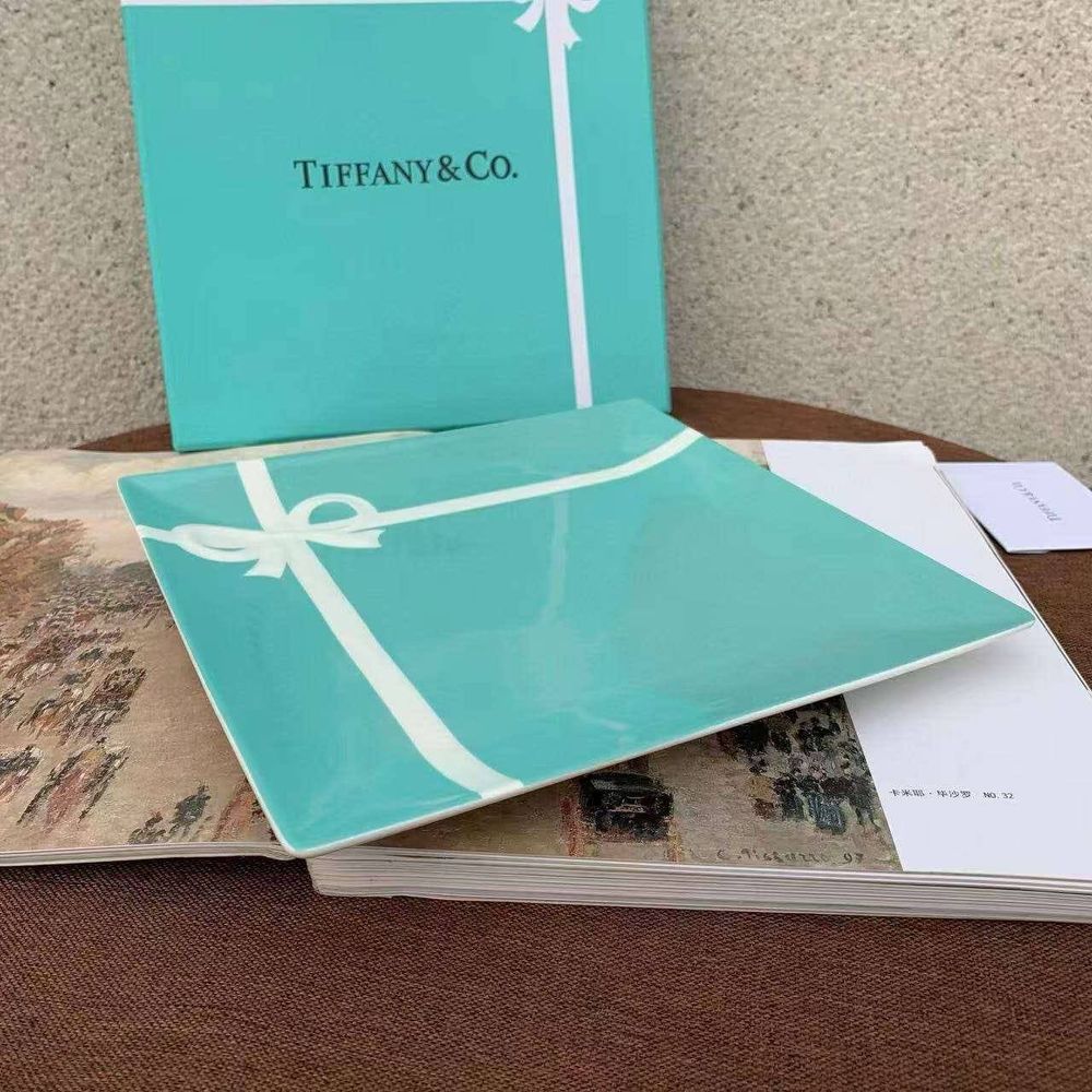 Тарелка Tiffany &amp; Co. 23,7х23,7 см