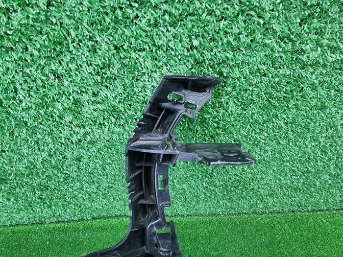 Кронштейн решетки Mercedes GLS X167 (2023-н.в.)