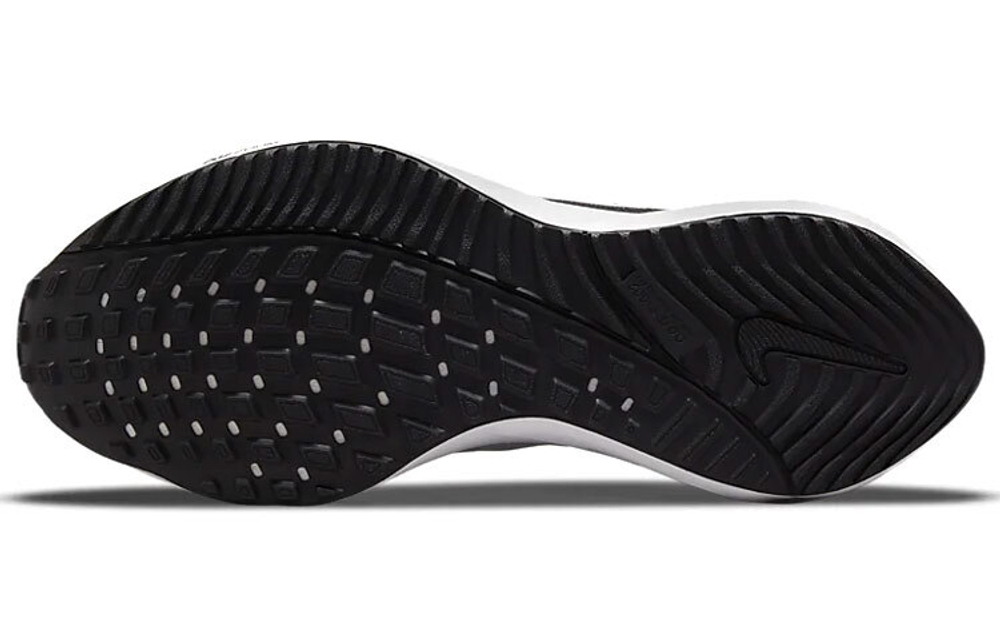 Кроссовки Nike Air Zoom Vomero 16