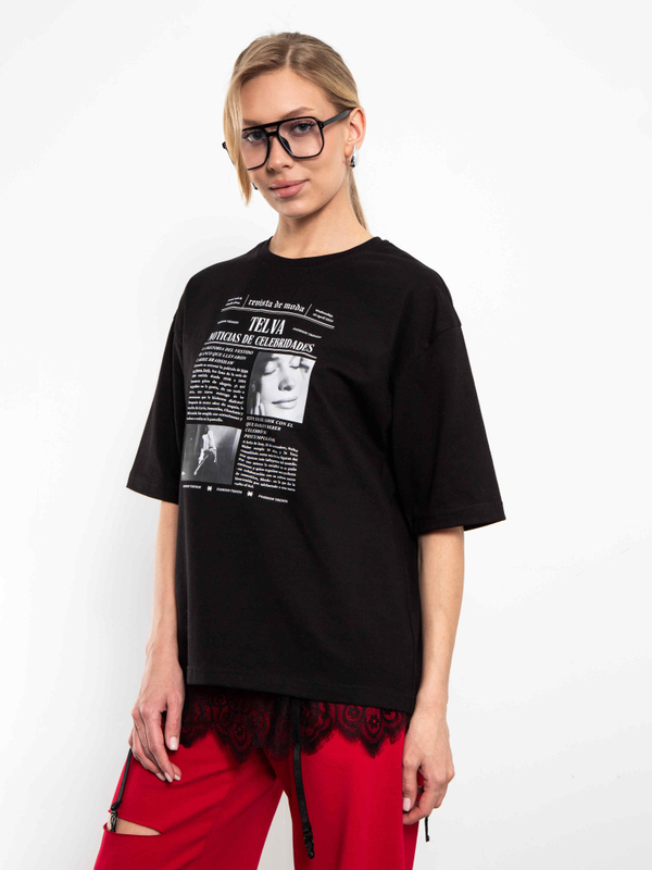 Футболка женская с оверсайз Модная пресса (черная)