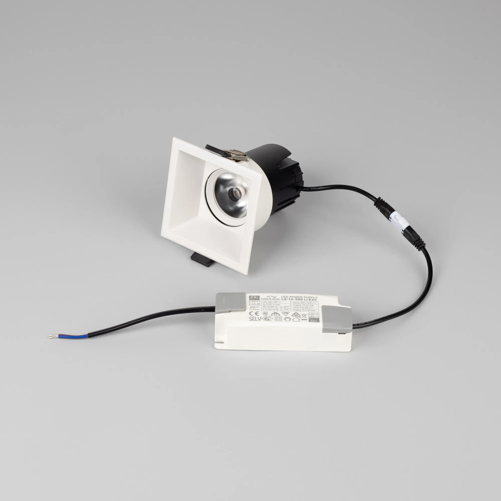 Светильник MS-FLOW-BUILT-S85x85-6W Day4000 (WH, 15 deg, 230V) (Arlight, IP20 Металл, 5 лет) 060940