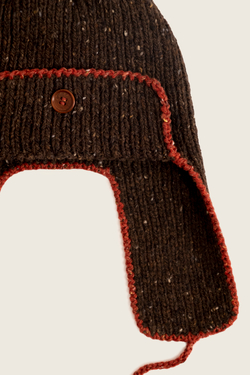 Шапка-Ушанка с Красной Каймой 25.NP.3.HAT.04.32