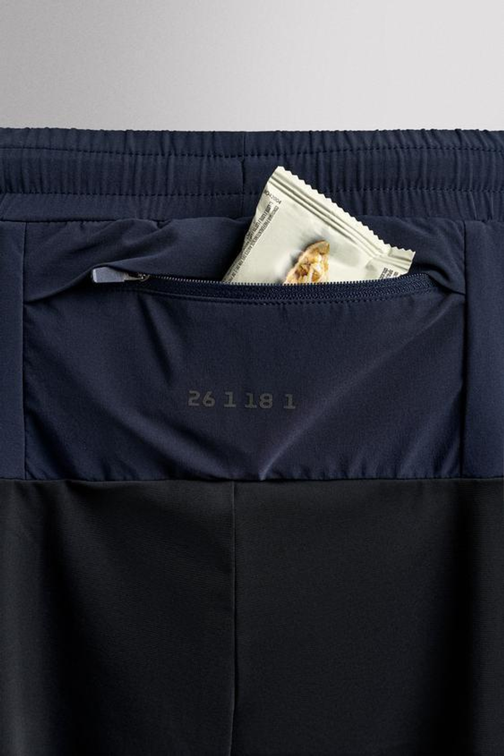 ZARA ТЕХНИЧЕСКИЕ БРЮКИ В СТИЛЕ КОЛОР-БЛОК, МОРСКОЙ СИНИЙ