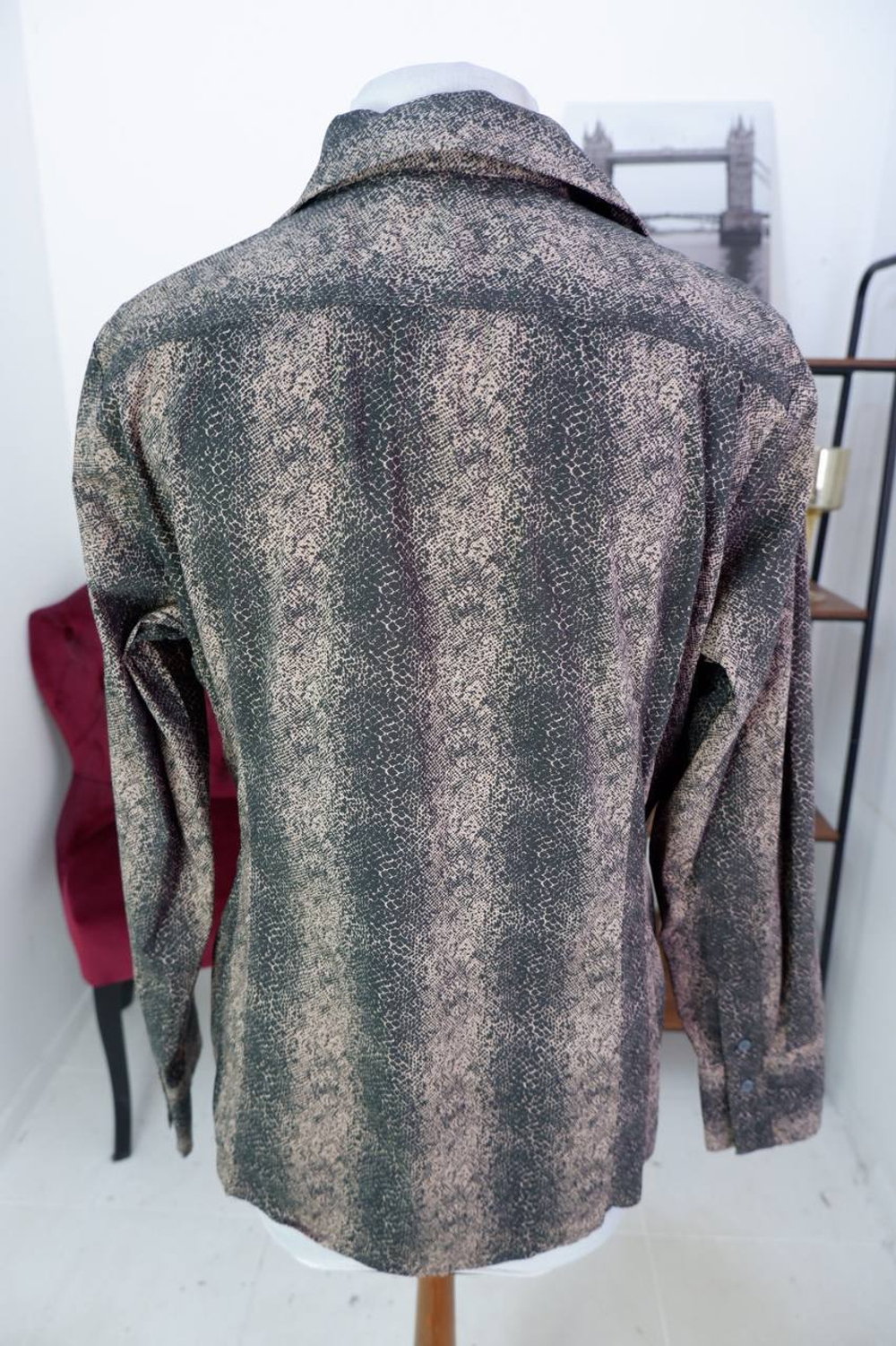 Блузка Marks&Spencer приталенная, визуально на 50 размер