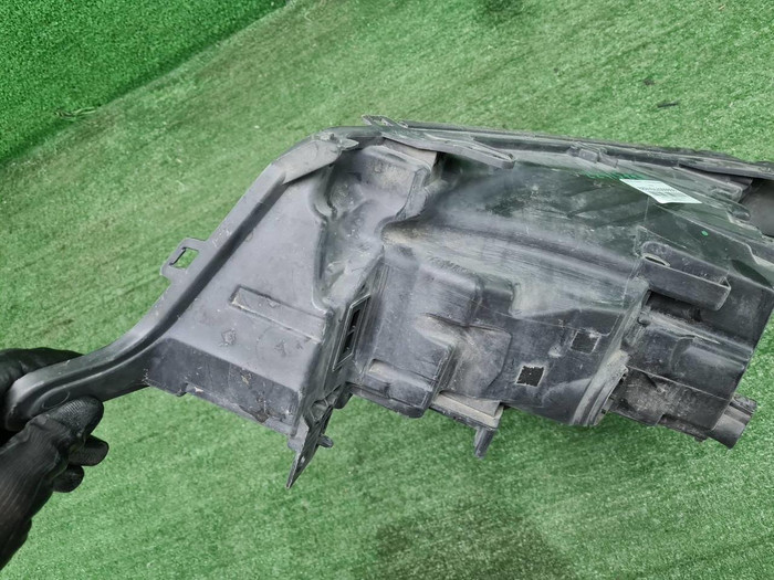 Корпус фары правый Range Rover Sport 2 L494 17-22