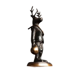 Олень с дудкой