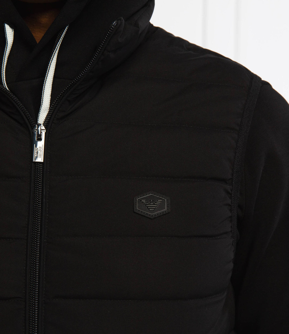 Пуховая безрукавка Emporio Armani - черный(8N1BQ1 1NLRZ)