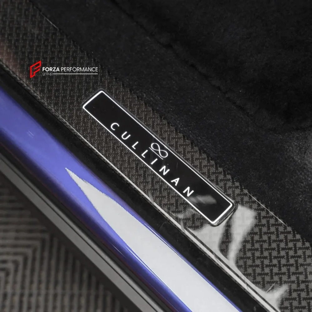 Пороги в стиле BLACK BADGE из карбона для ROLLS-ROYCE CULLINAN Ролс Ройс Куллинан