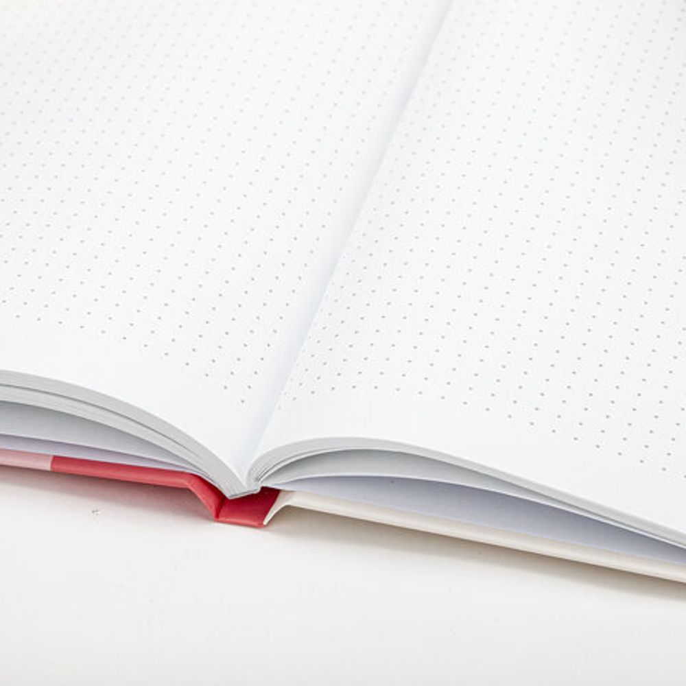Блокнот с резинкой в точку 96 л., А5 (145х203 мм), твердая обложка, BRAUBERG, "Sensitive", 113726