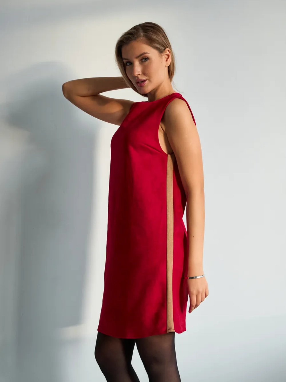 Платье сарафан офисное замшевое А силуэт с лампасами