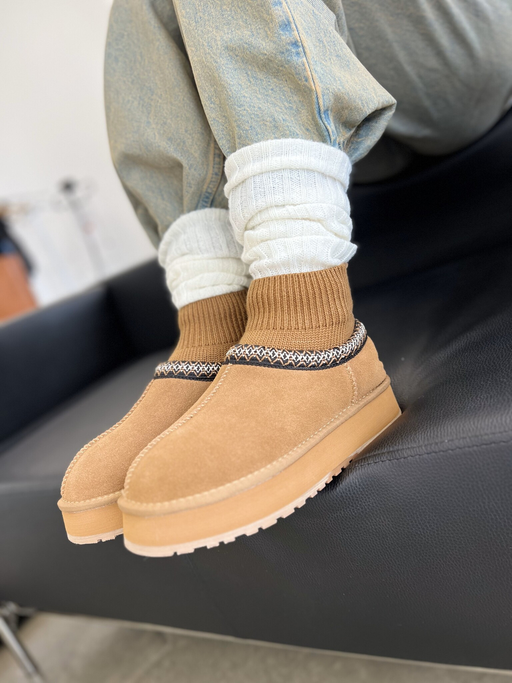 Угги из натуральной замши с носочком