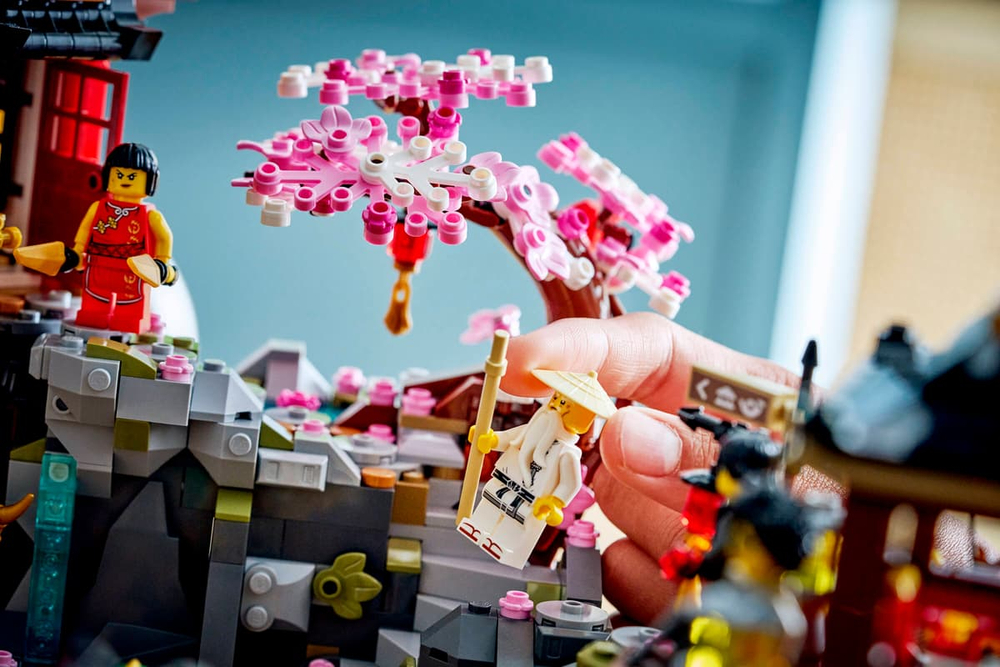 Конструктор LEGO Ninjago 71861 The Old Town 15th Anniversary