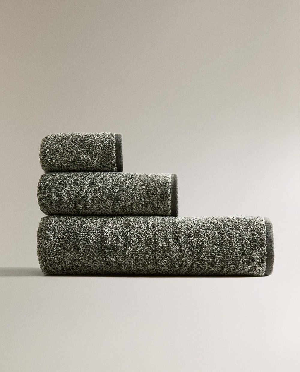 Zara Home - Банное полотенце эффект меланжа, зеленый, 50х90 см