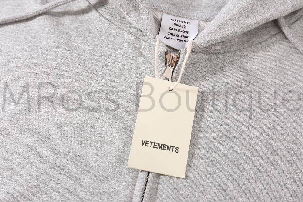 Женская толстовка Vetements серого цвета на молнии