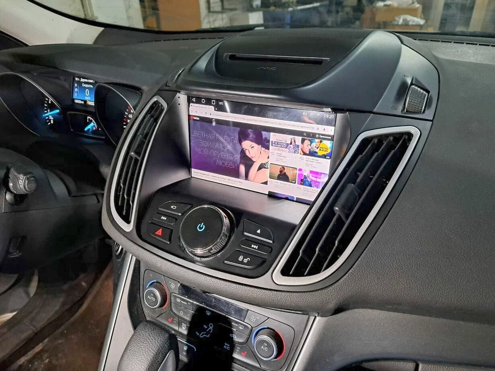 Магнитола для Ford Kuga 2 2017-2019 (SYNC 3) - Carmedia SF-9203-2 QLed, Android 13, TS20, CarPlay, SIM-слот