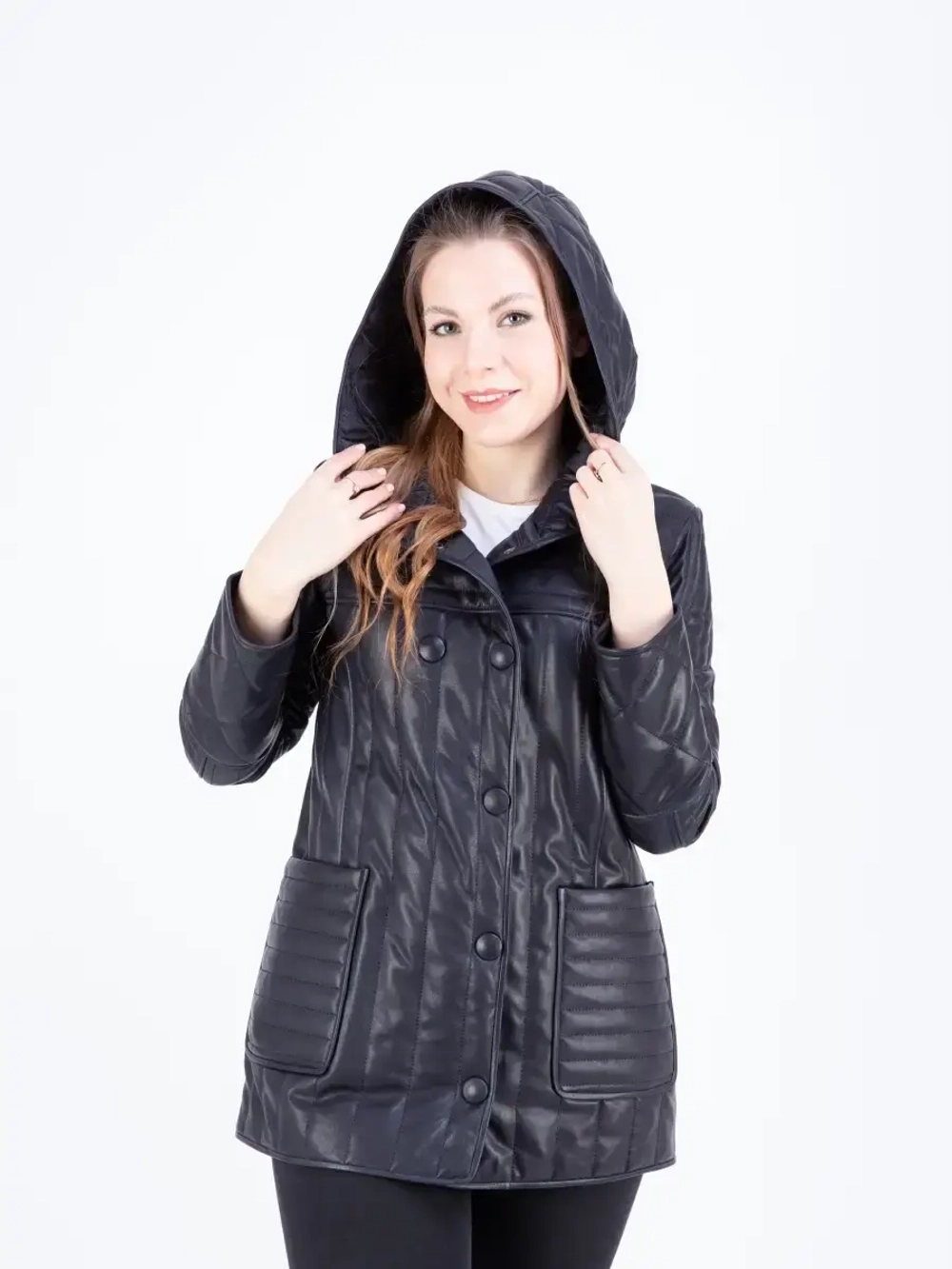 Куртка женская кожаная стеганая