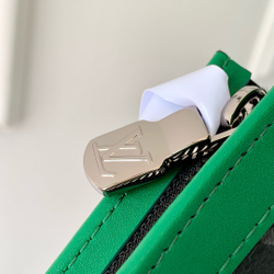 Louis Vuitton Pochette Voyage MM