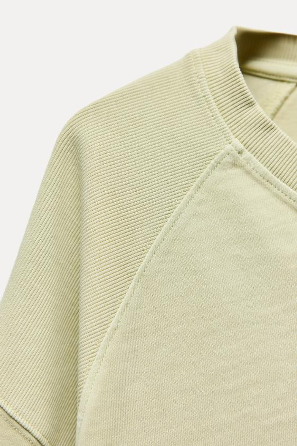 ZARA КРОП-ТОП ИЗ ТКАНИ С ЭФФЕКТОМ ПОТЕРТОСТИ, СВЕТЛО-ЗЕЛЕНЫЙ