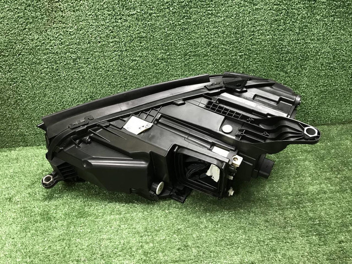 Фара правая Mercedes GLE V167 18-24 Multibeam LED