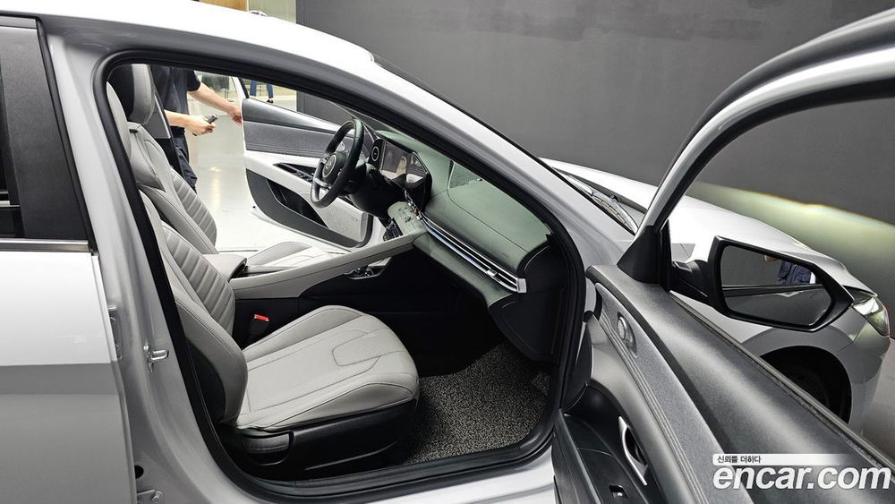Hyundai Avante (CN7) 1.6 (03.2021)