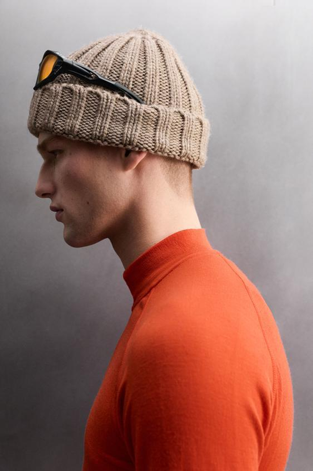 ZARA КОМПРЕССИОННАЯ ФУТБОЛКА ДЛЯ КАТАНИЯ НА ЛЫЖАХ С ВОРОТНИКОМ НА МОЛНИИ, НАСЫЩЕННЫЙ КРАСНЫЙ