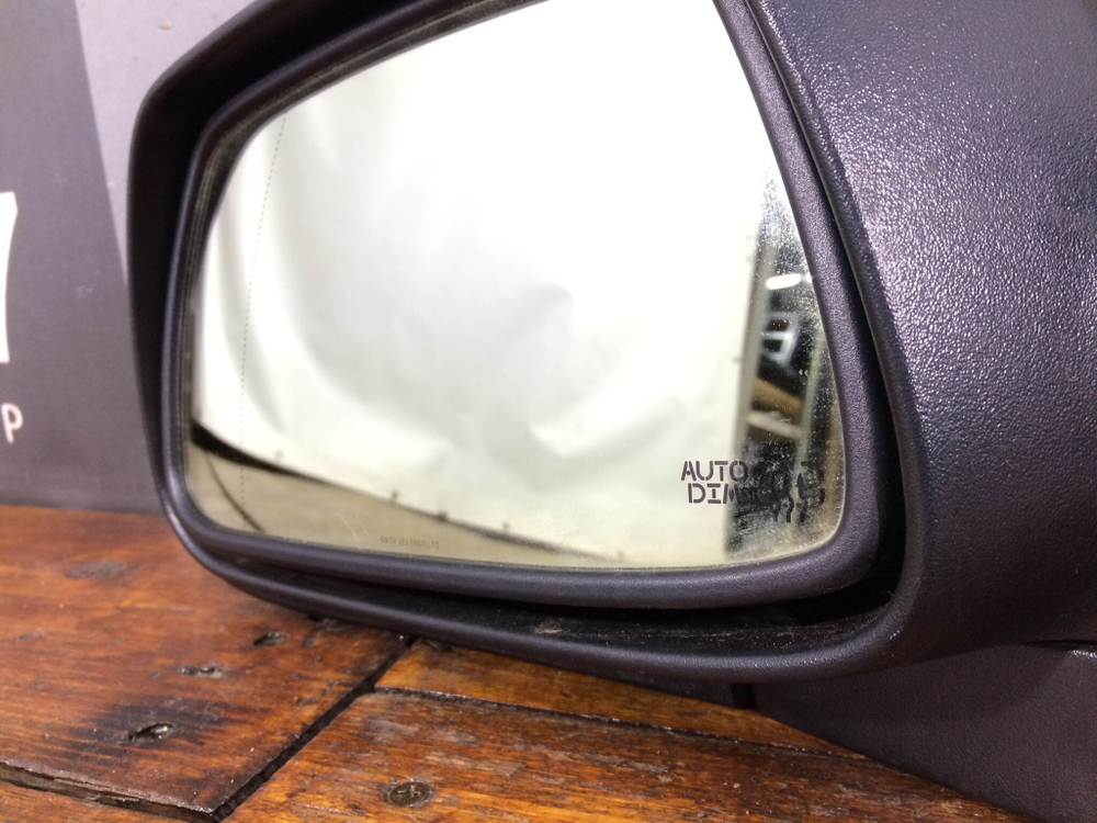 Зеркало левое 13 pin Jeep Grand Cherokee (WH/WK) 05-10 Б/У Оригинал 1DZ791XRAB