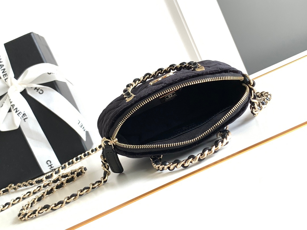 Chanel Bag 16 cm