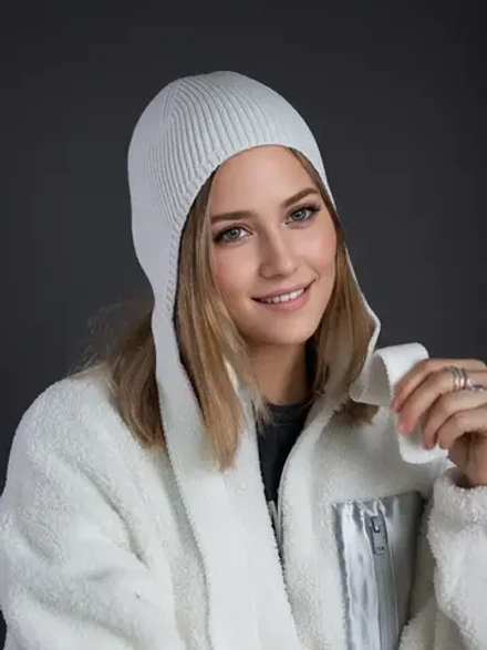 Чепчик шапка женский на завязках на осень