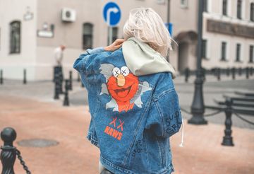 Утепленные женские джинсовки – что и с чем носить?