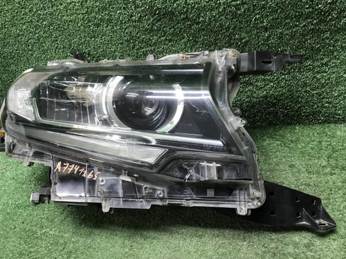 Фара правая Toyota LC Prado 150 (2017-н.в.) LED