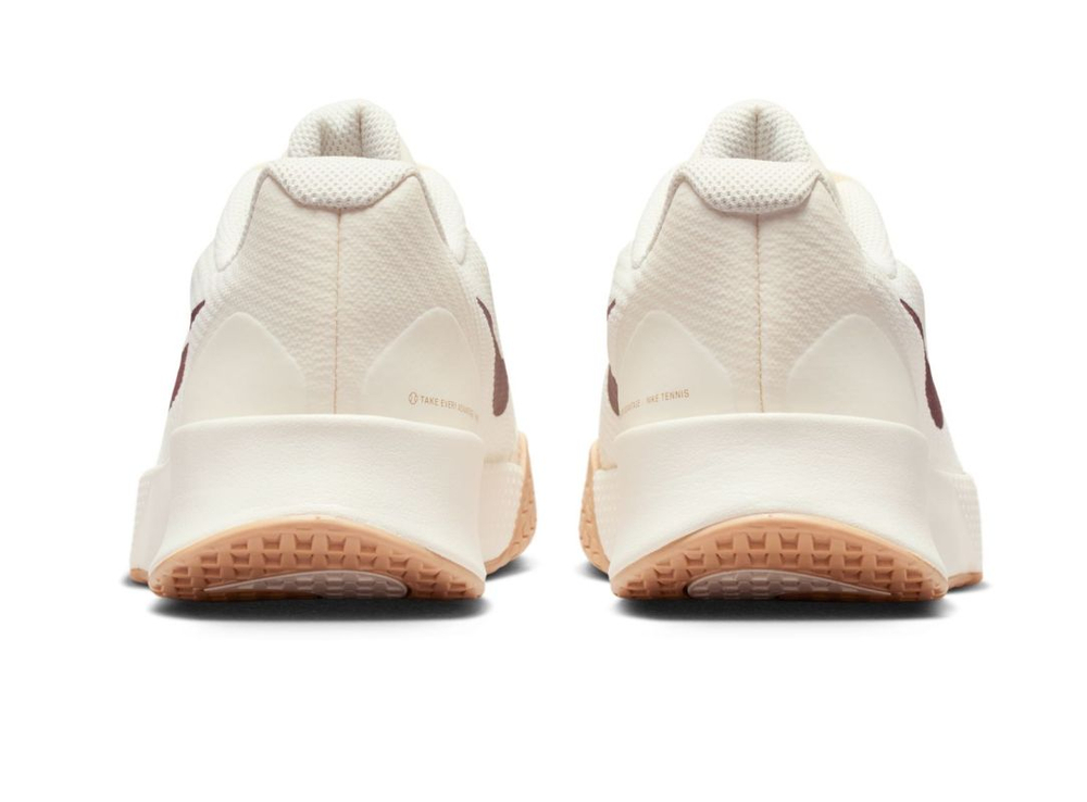 Женские Кроссовки теннисные Nike Vapor Lite 3 - pale ivory/vachetta tan/tattoo