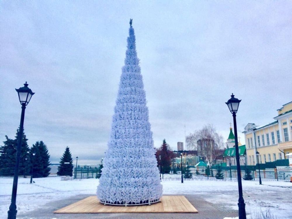 Уличная елка каркасная «Евро-2 сосна» (леска белая) 10 м