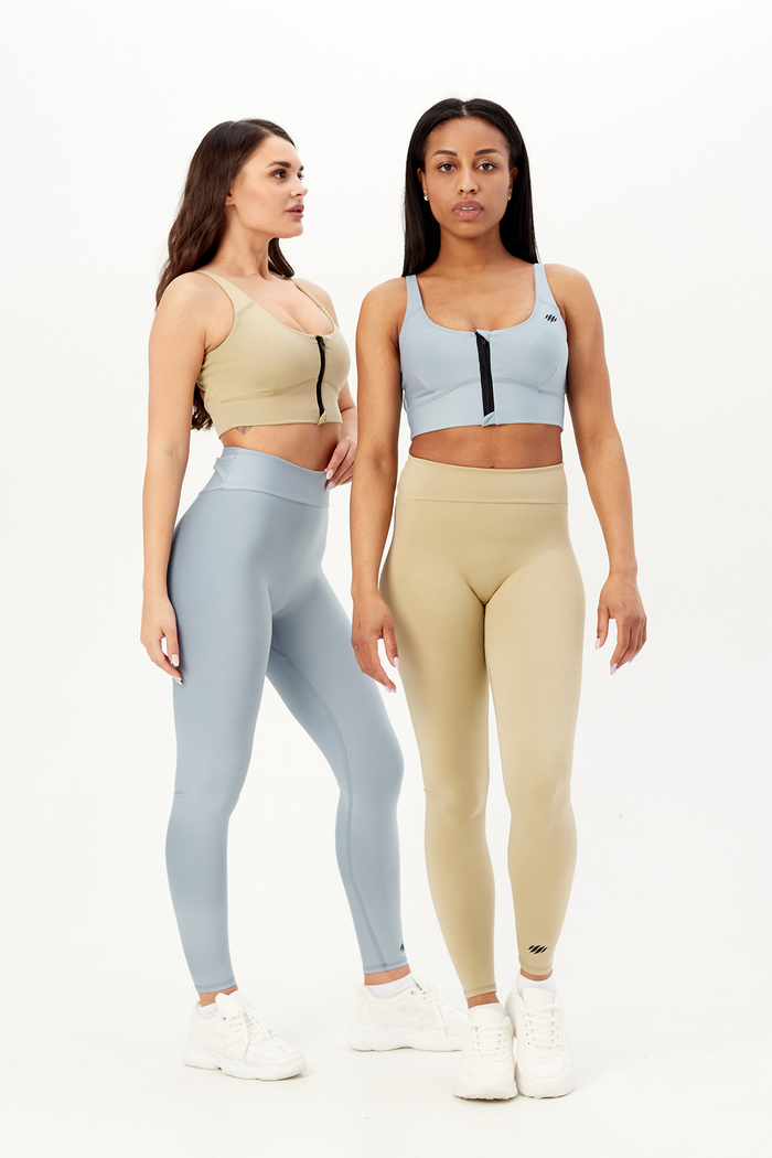 Легинсы с высокой талией