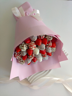 Букет из клубники в шоколаде " Магия шоколада"