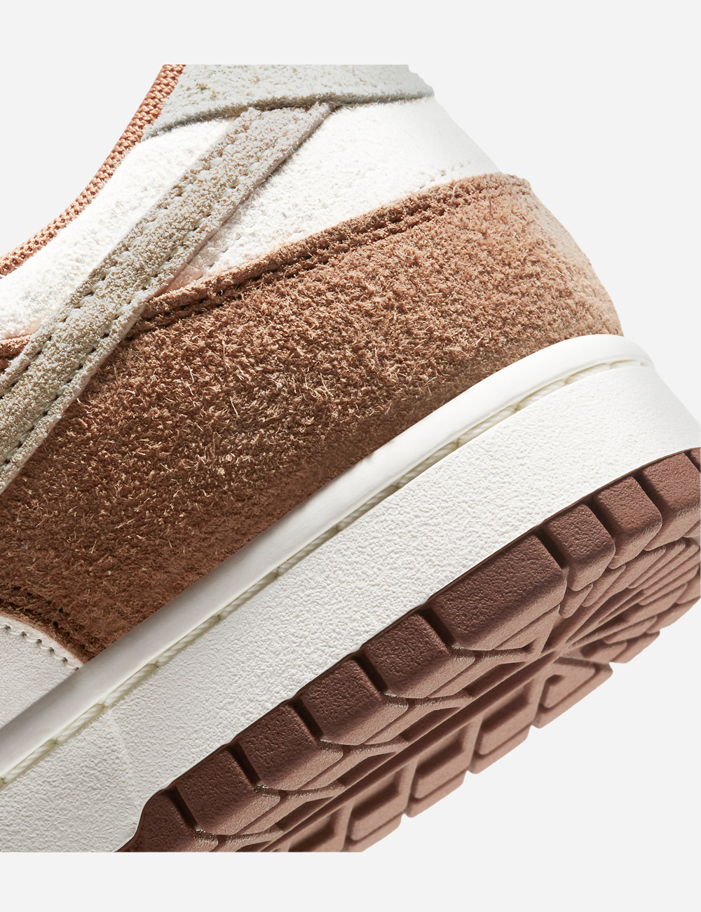 Nike Dunk Low "Medium Curry"