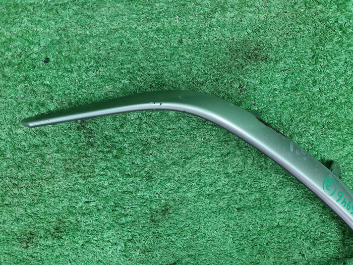 Накладка переднего бампера Toyota Camry xv70 20-нв