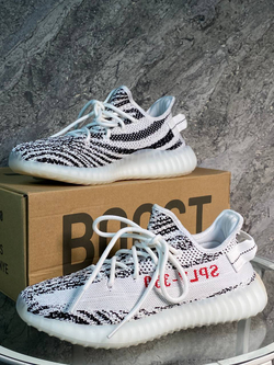 Кроссовки Adidas