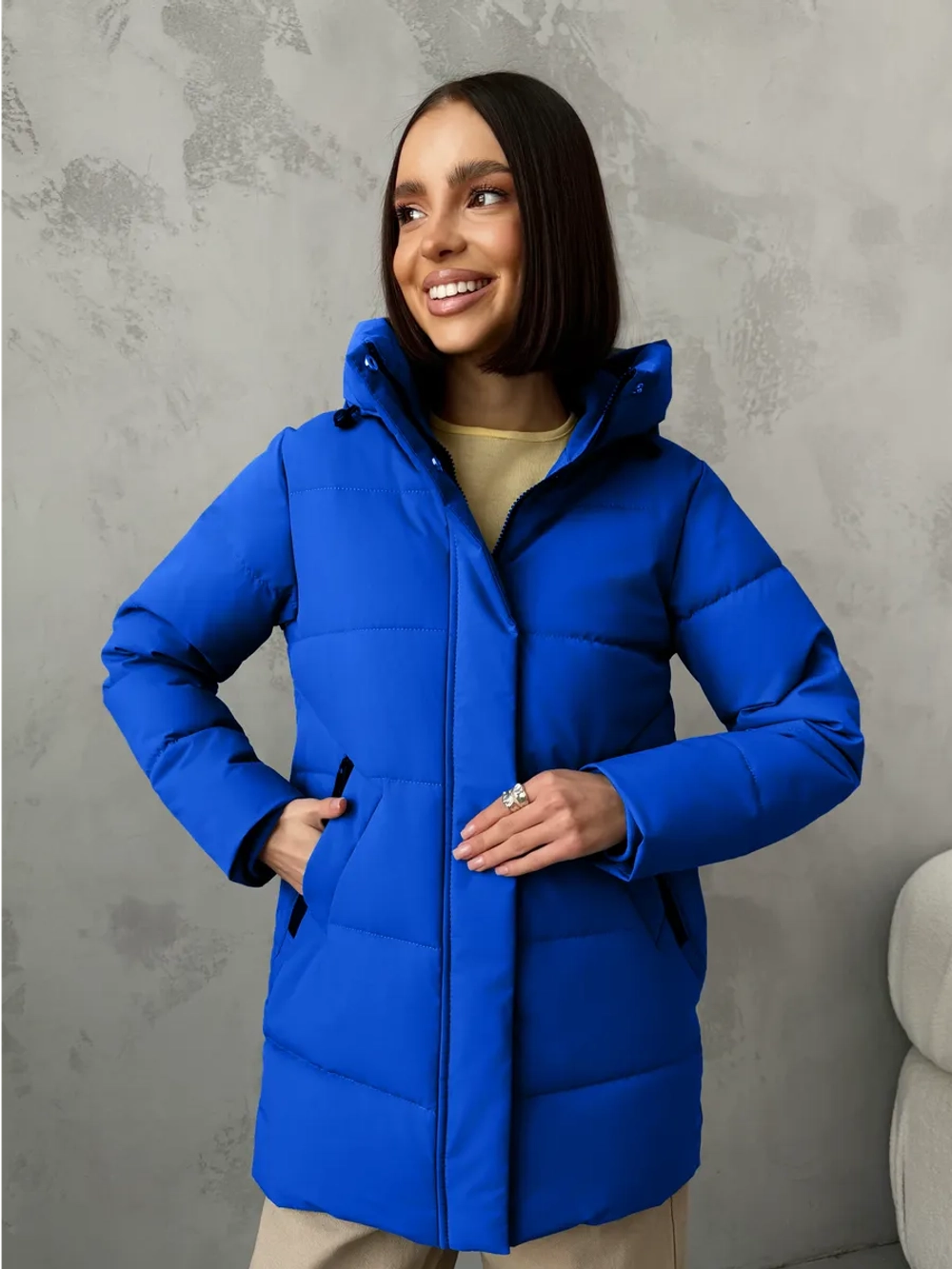 Куртка весенняя удлиненная с капюшоном