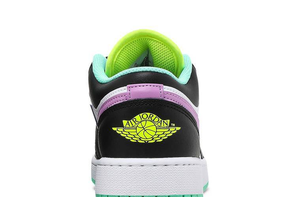 Кроссовки Jordan Air Jordan 1 Low (Женская размерная сетка)