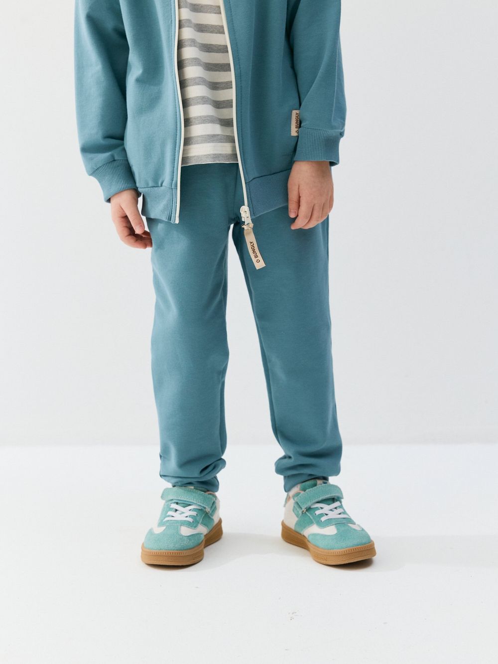 Джоггеры облегченные "Зеленая дымка" с карманами