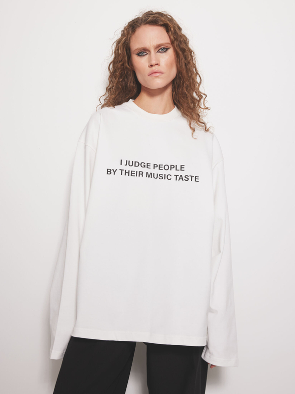 Лонгслив Judge, молочный