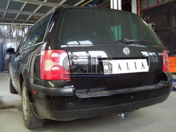 Фаркоп оцинкованный Galia S088A для Skoda Supreb I 2002-2008, Volkswagen Passat B5 седан/универсал 1996-2005(паспорт и сертификат в комплекте)(без электрики)