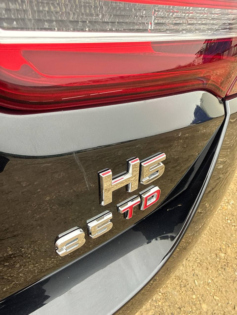 HONGQI H5 1.8T Flagship