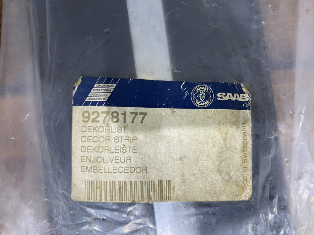 Накладка переднего крыла Saab 9000 84-94 Новая Оригинал 9278177