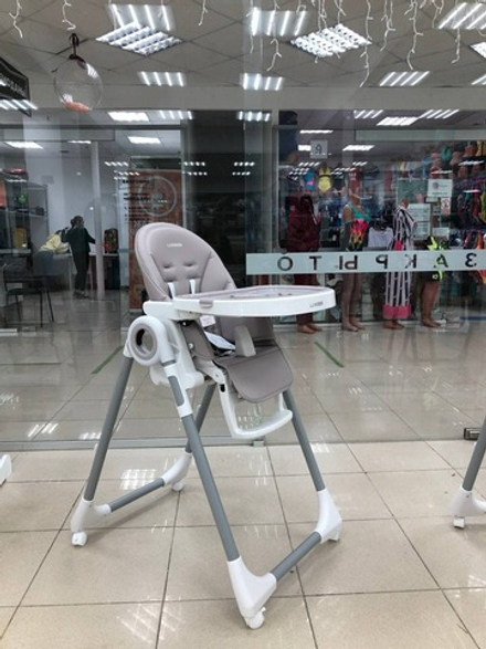 Стульчик для кормления Luxmom Q1