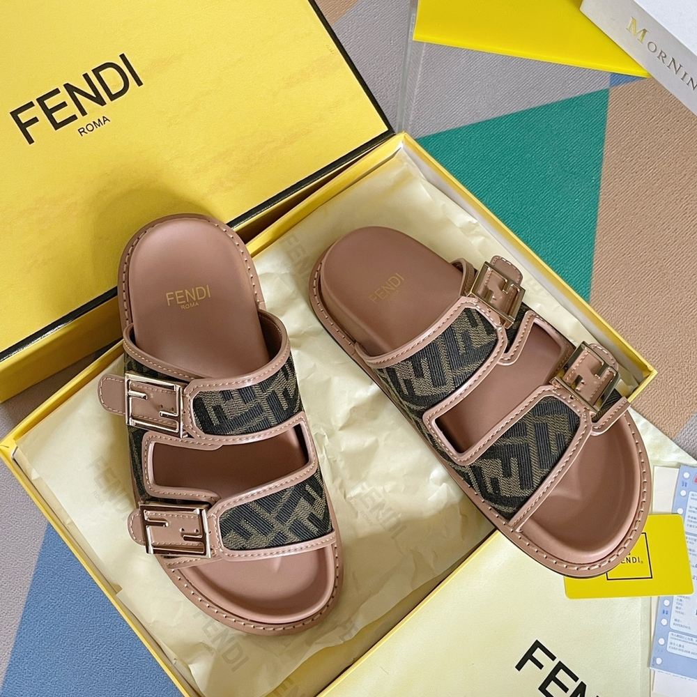 Fendi Feel Slides