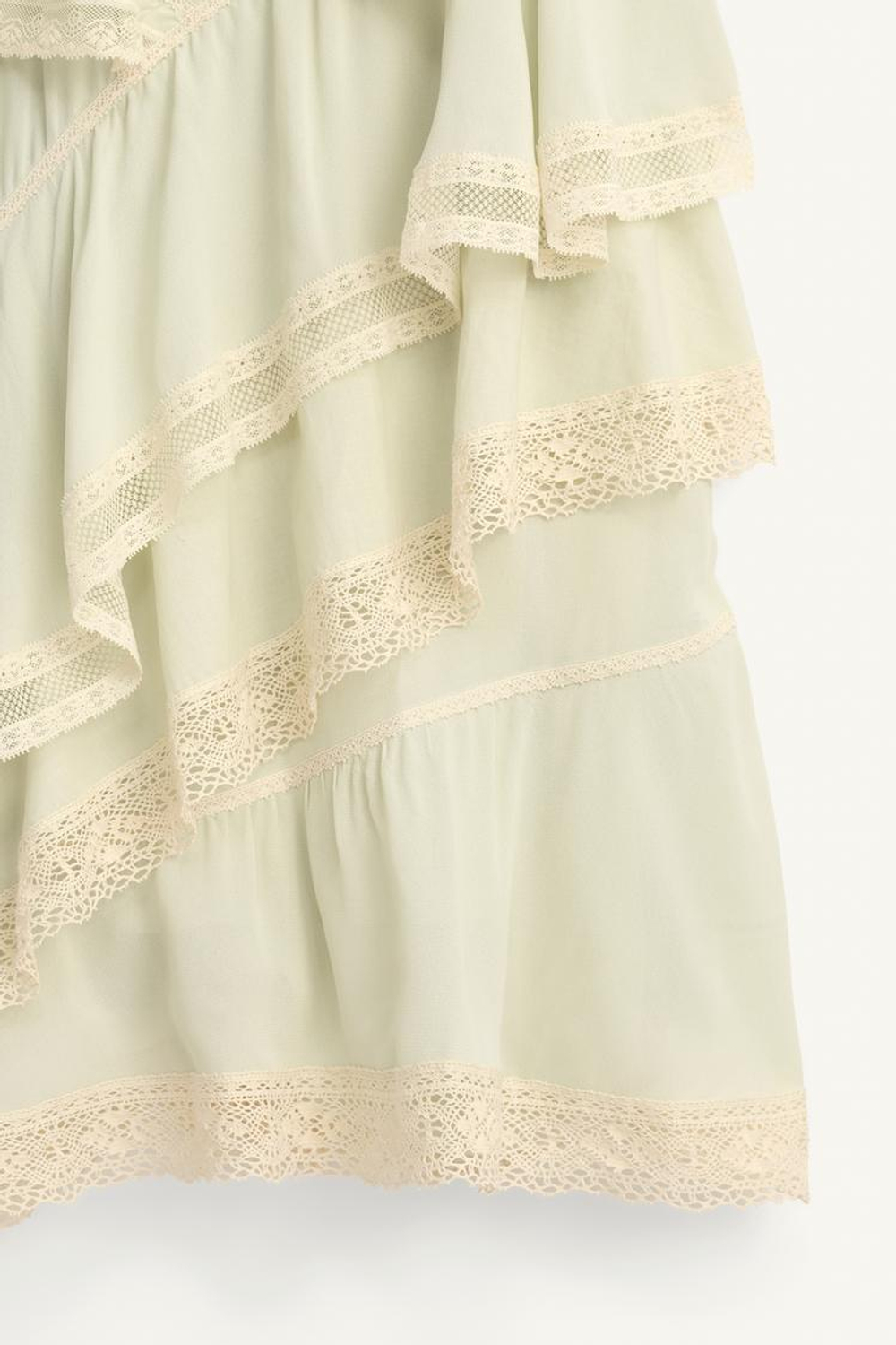 ZARA ПЛАТЬЕ С КРУЖЕВОМ И ОБОРКАМИ - LIMITED EDITION, СВЕТЛО-ЗЕЛЕНЫЙ