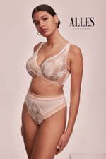 Бюстгальтер-бралетт на косточках Lava Dorata (Размер: 95E) (Цвет: телесный)